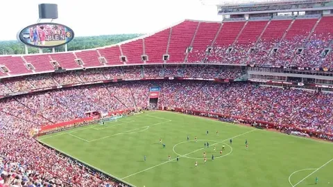 尤文客场迎战埃因霍温首发预测：穆阿尼担纲队长，凯利有望接班萨沃纳